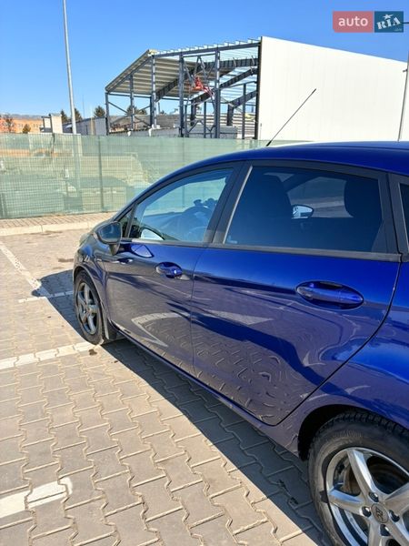 Хетчбек Ford Fiesta 2015 в Красилові
