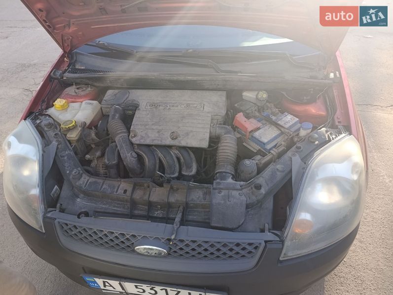 Хэтчбек Ford Fiesta 2008 в Киеве