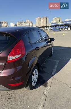 Хэтчбек Ford Fiesta 2010 в Киеве