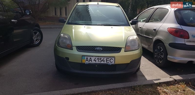 Хэтчбек Ford Fiesta 2007 в Киеве