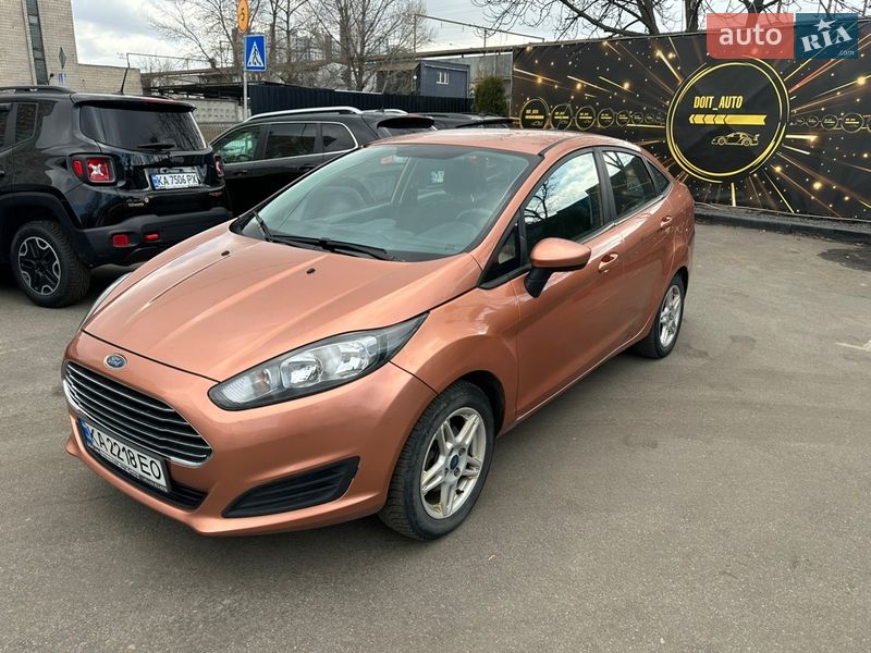 Седан Ford Fiesta 2017 в Киеве