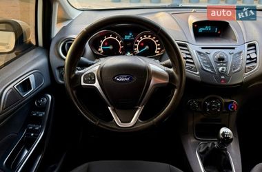 Хэтчбек Ford Fiesta 2013 в Киеве