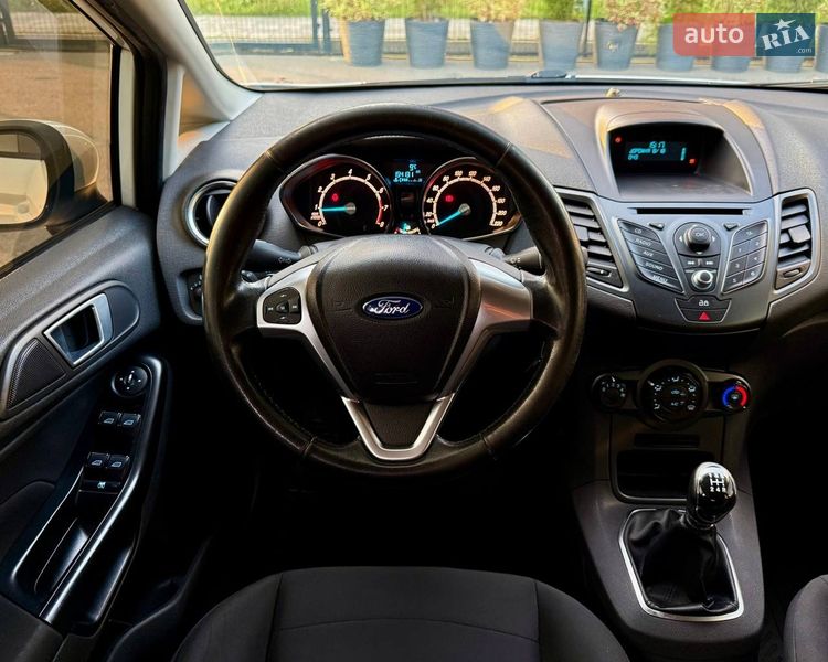 Хэтчбек Ford Fiesta 2013 в Киеве