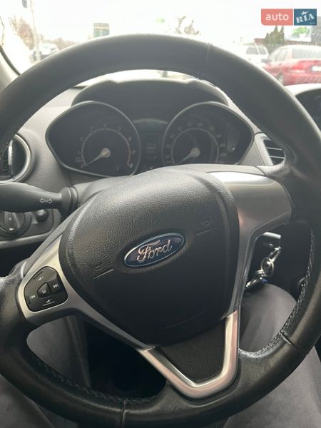 Хэтчбек Ford Fiesta 2013 в Киеве