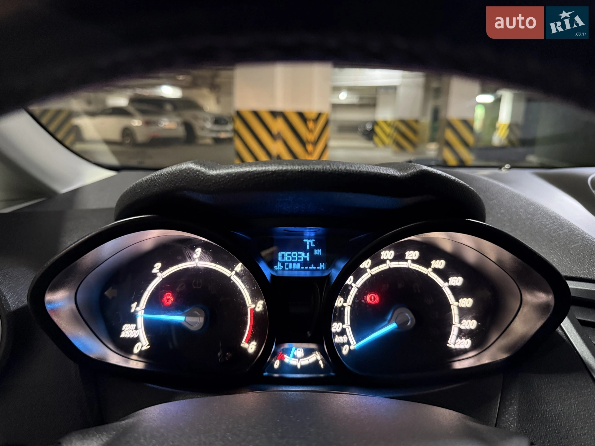 2013 Ford Fiesta - мініатюра 23