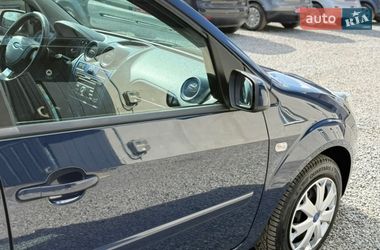 Хэтчбек Ford Fiesta 2008 в Луцке