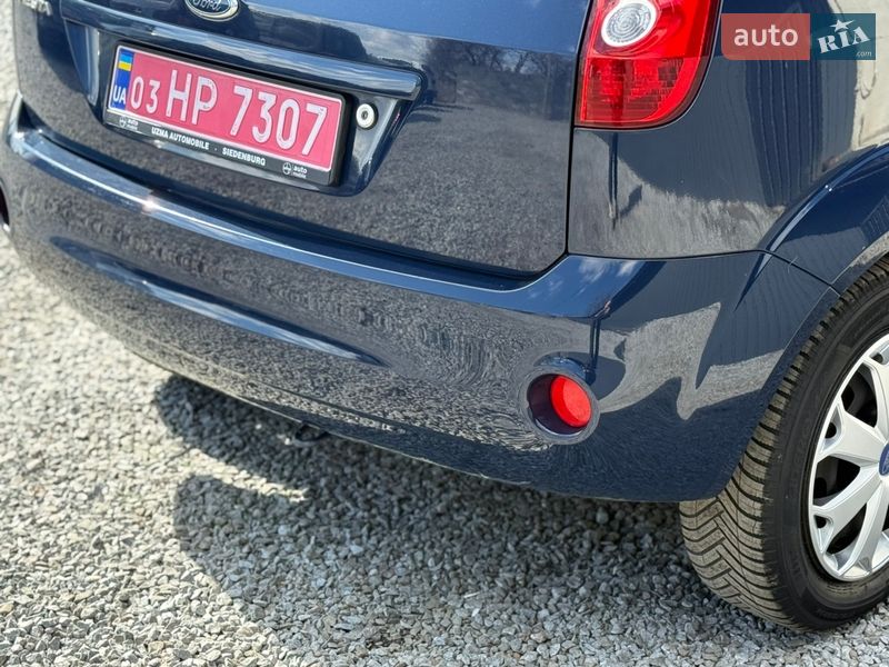 Хэтчбек Ford Fiesta 2008 в Луцке