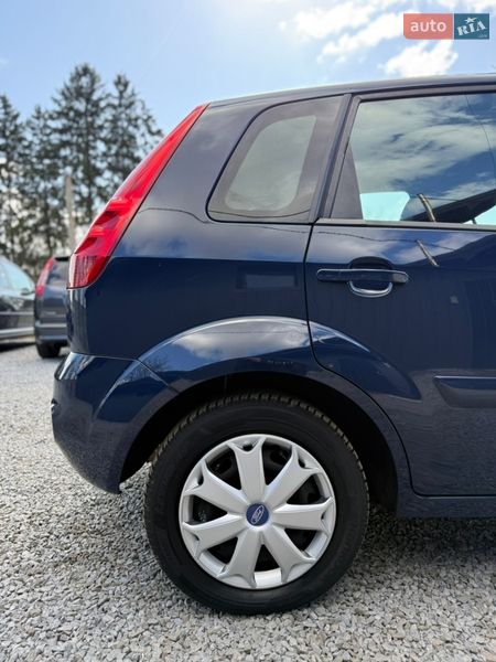 Хэтчбек Ford Fiesta 2008 в Луцке