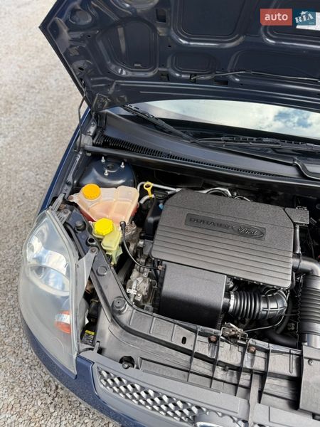 Хэтчбек Ford Fiesta 2008 в Луцке