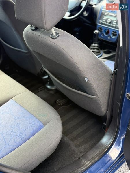 Хэтчбек Ford Fiesta 2008 в Луцке