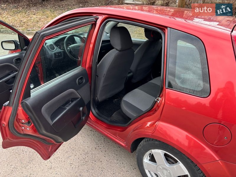 Хетчбек Ford Fiesta 2008 в Львові