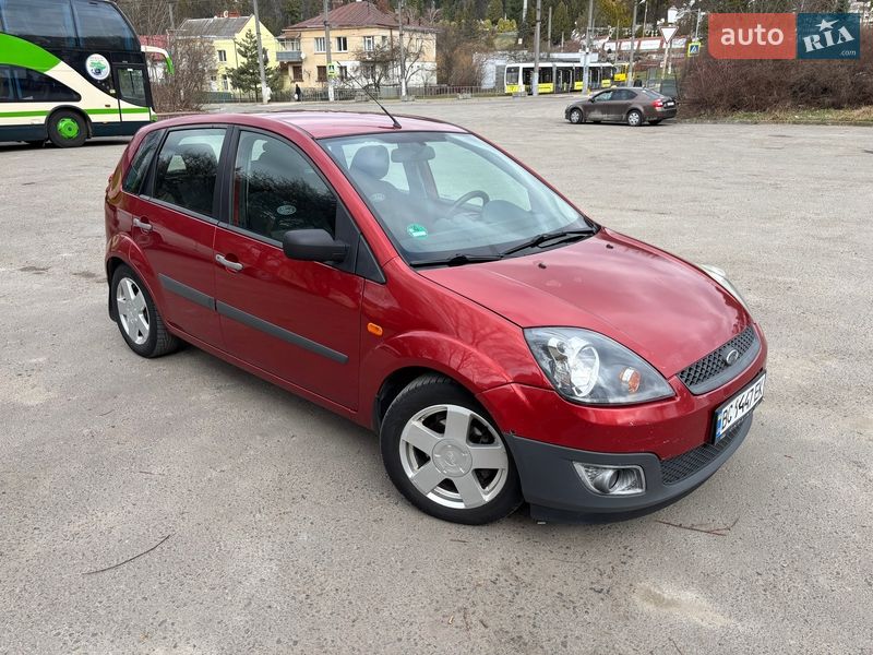 Хетчбек Ford Fiesta 2008 в Львові