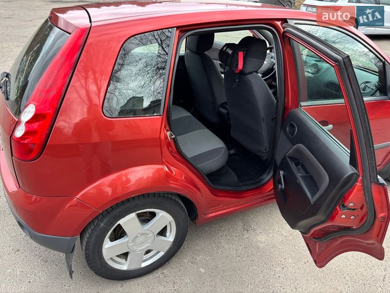 Хетчбек Ford Fiesta 2008 в Львові