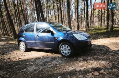 Хэтчбек Ford Fiesta 2004 в Шептицькому