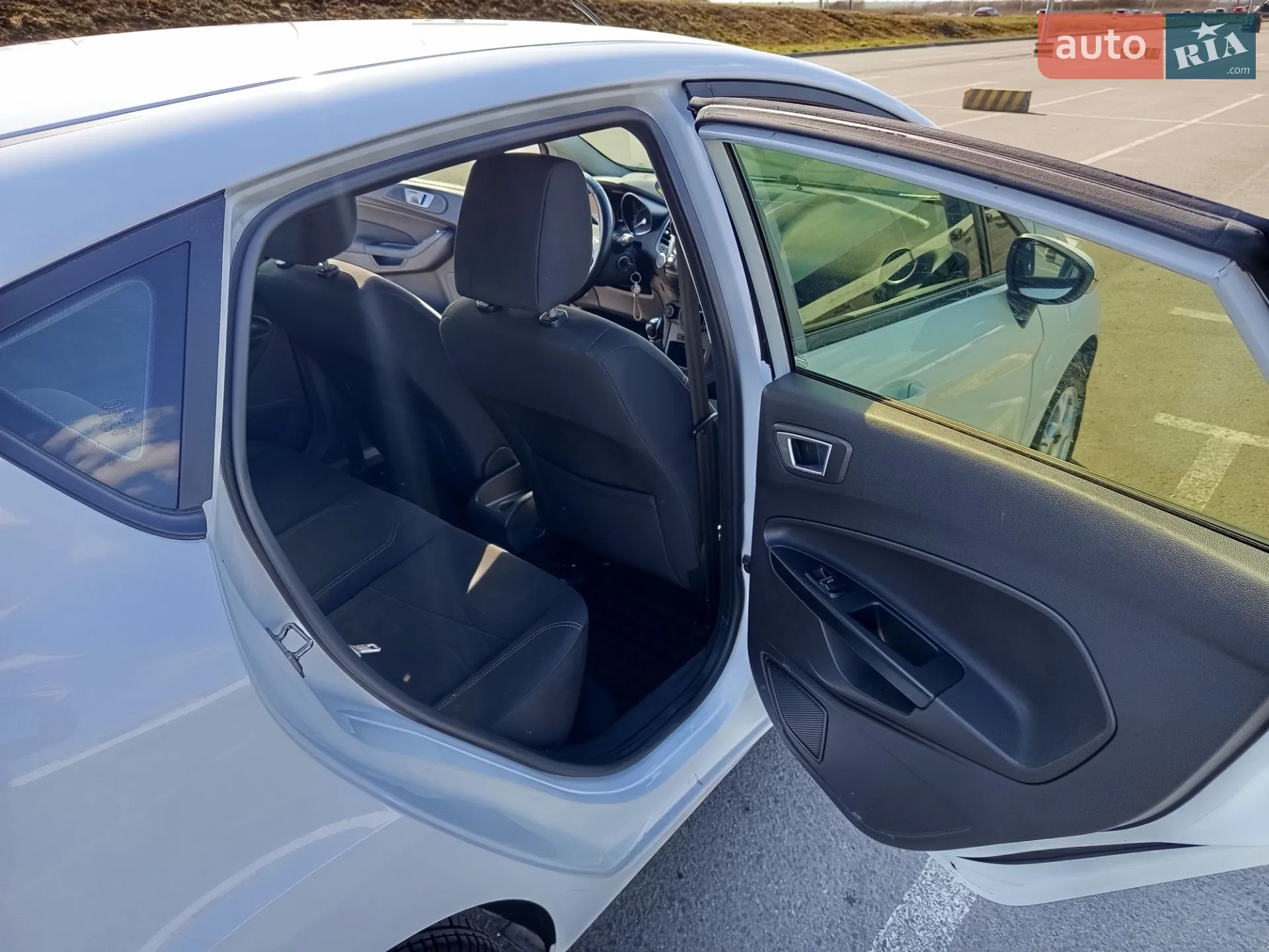 2014 Ford Fiesta - мініатюра 11