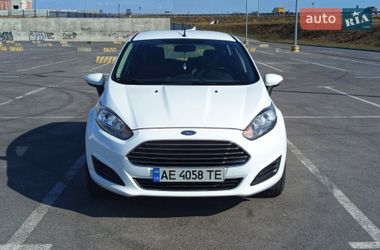 Хэтчбек Ford Fiesta 2014 в Львове