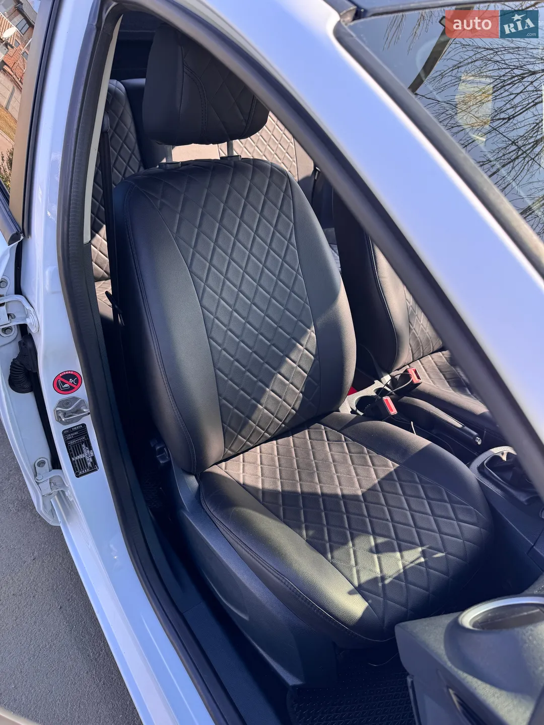 2012 Ford Fiesta - мініатюра 11