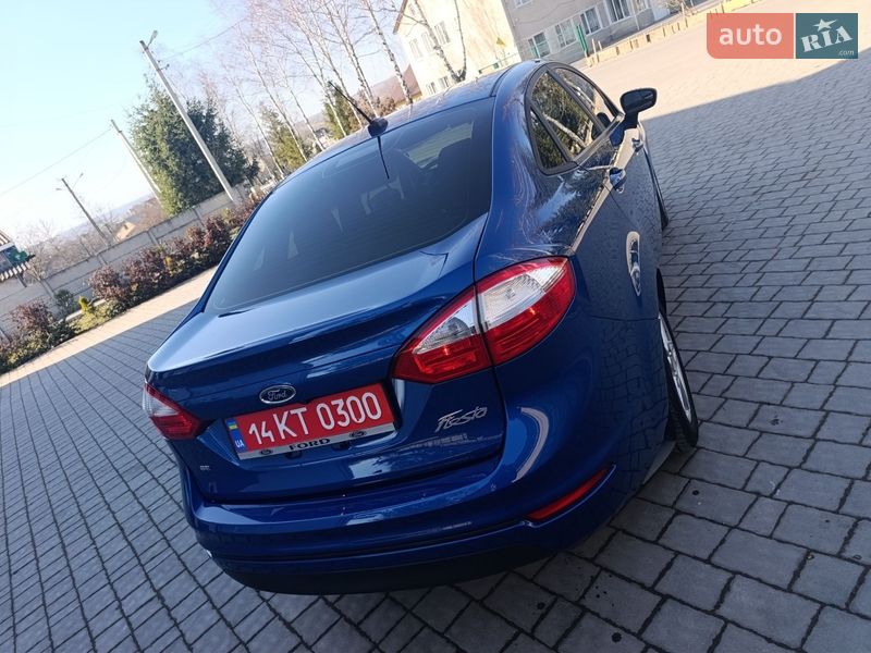 Седан Ford Fiesta 2018 в Івано-Франківську