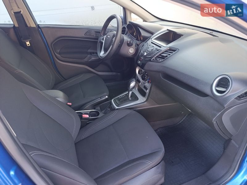 Седан Ford Fiesta 2018 в Івано-Франківську