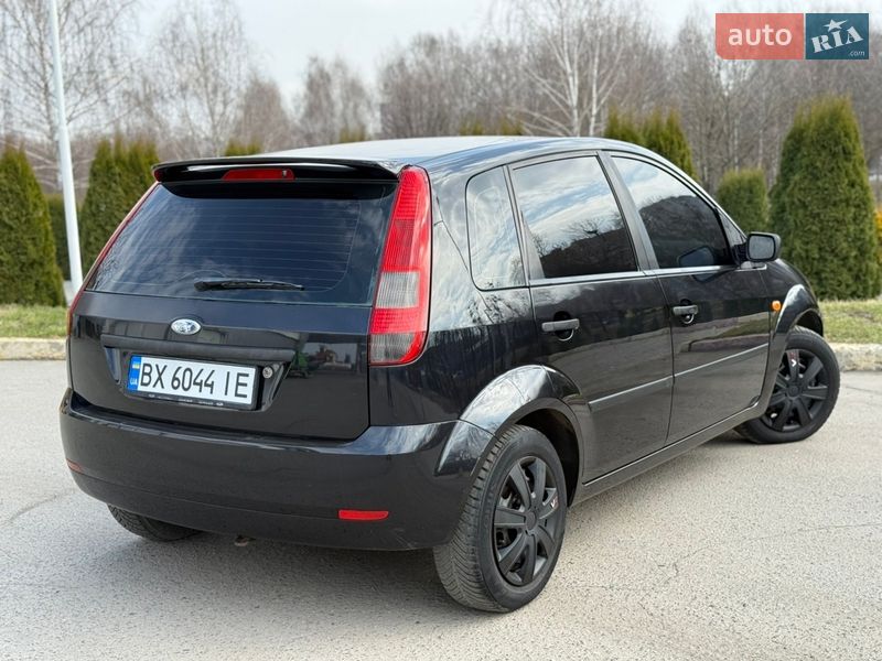 Хетчбек Ford Fiesta 2004 в Хмельницькому