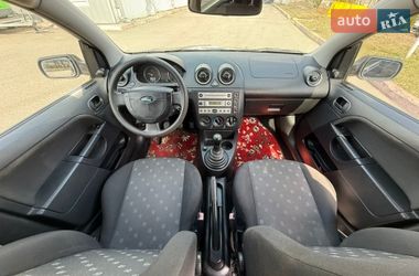 Хетчбек Ford Fiesta 2004 в Хмельницькому