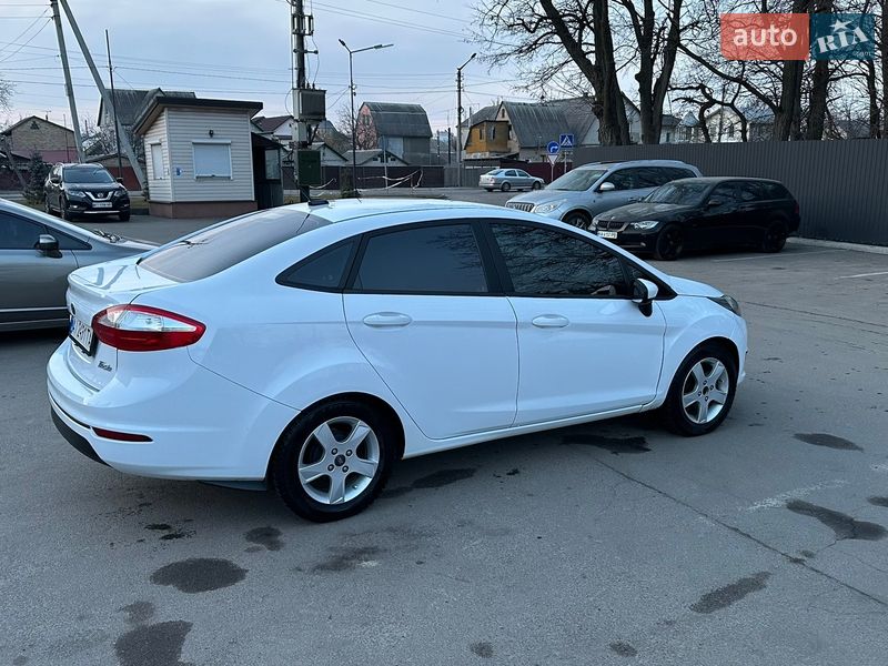 Седан Ford Fiesta 2019 в Киеве