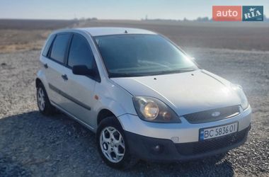 Хэтчбек Ford Fiesta 2008 в Нововолынске