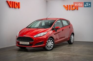 Хетчбек Ford Fiesta 2016 в Києві