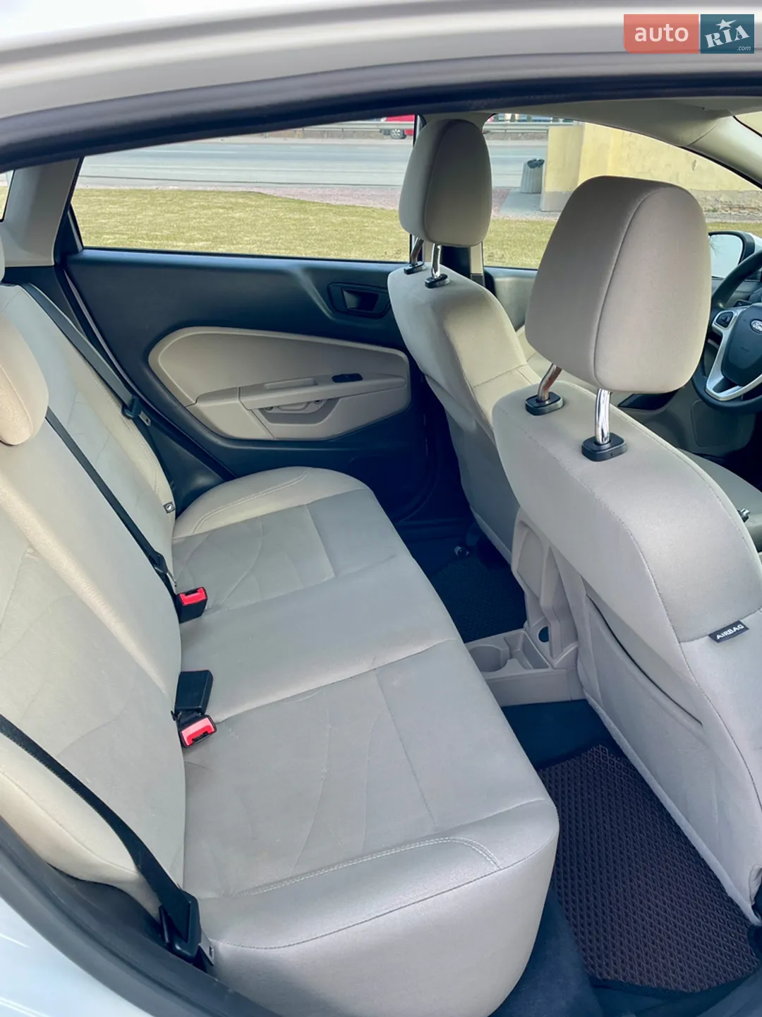 2019 Ford Fiesta - мініатюра 28