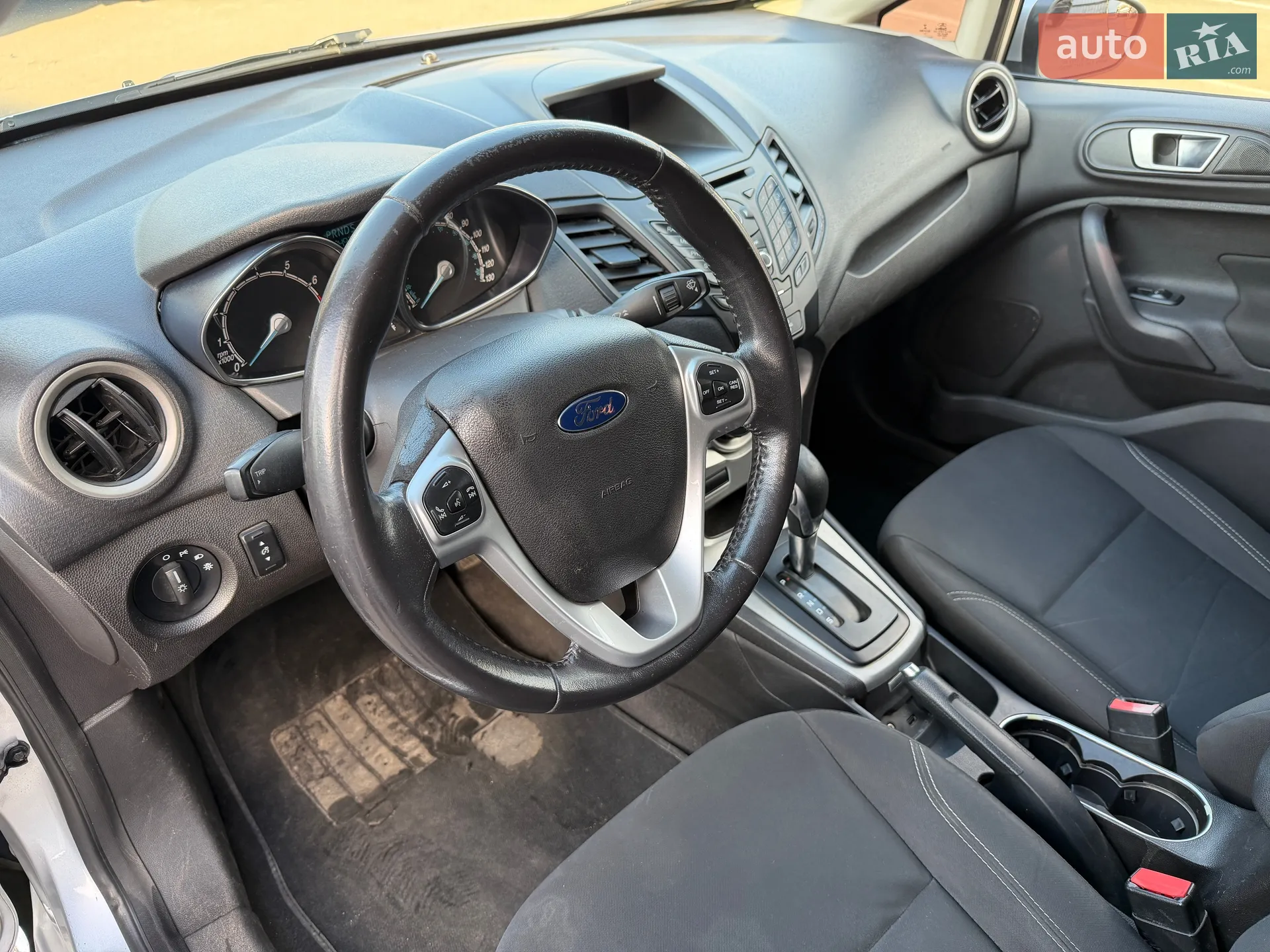 2015 Ford Fiesta - мініатюра 21
