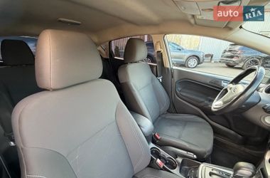 Хэтчбек Ford Fiesta 2015 в Киеве