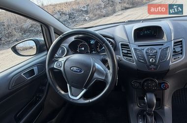 Хетчбек Ford Fiesta 2016 в Києві