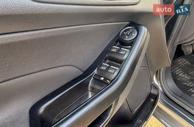Хетчбек Ford Fiesta 2016 в Києві