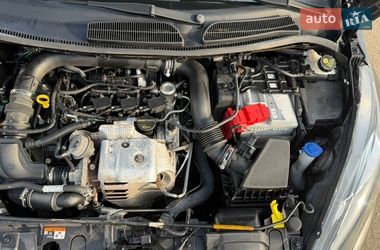 Хетчбек Ford Fiesta 2016 в Києві