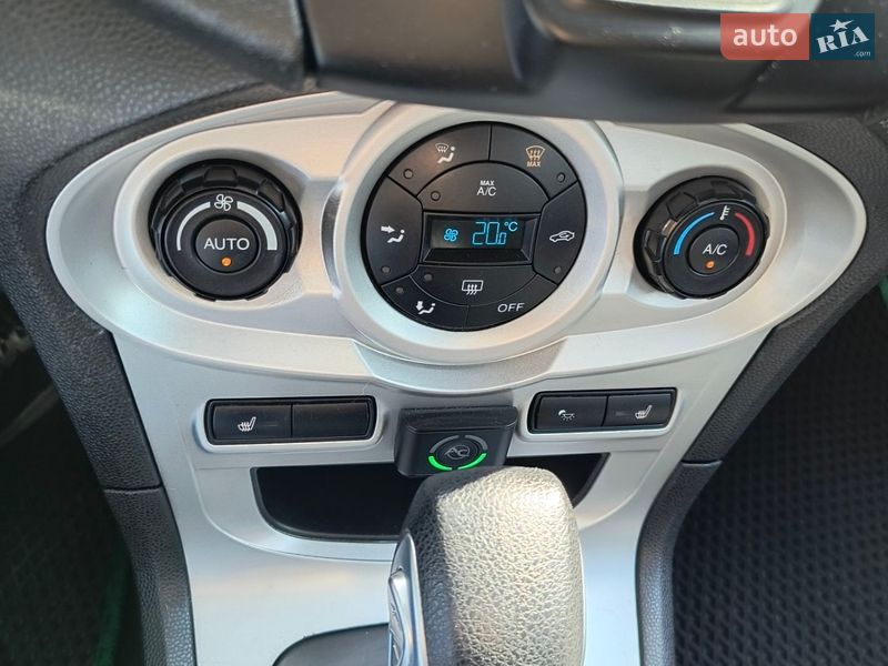 Хэтчбек Ford Fiesta 2013 в Запорожье фото 25 Хэтчбек Ford Fiesta 2013 в Запорожье