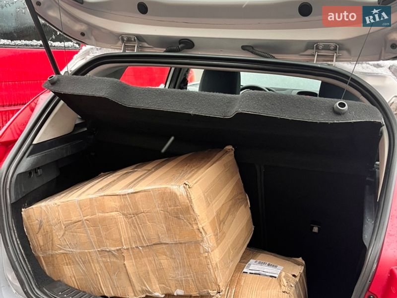 Хэтчбек Ford Fiesta 2012 в Казатине фото 6 Хэтчбек Ford Fiesta 2012 в Казатине