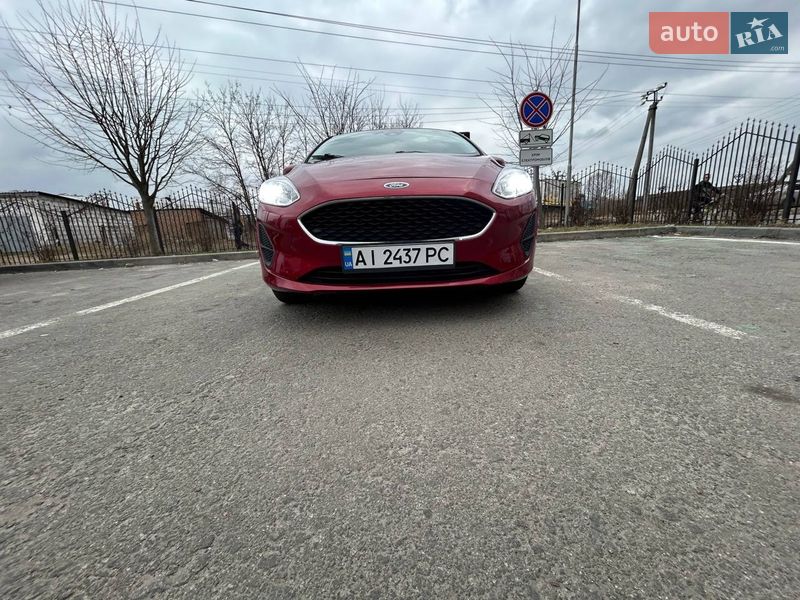 Хэтчбек Ford Fiesta 2018 в Софиевской Борщаговке