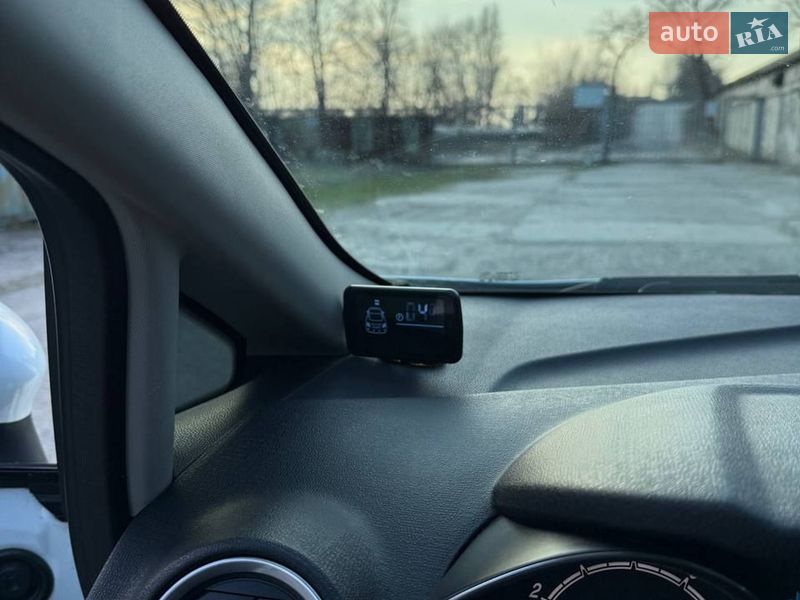 Хэтчбек Ford Fiesta 2017 в Днепре