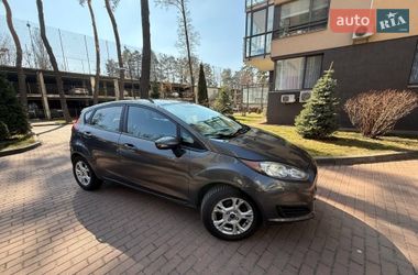 Хэтчбек Ford Fiesta 2016 в Киеве