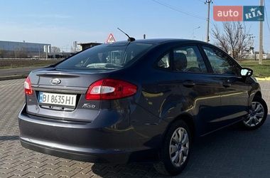 Седан Ford Fiesta 2013 в Полтаве