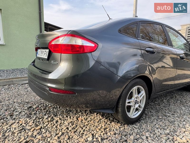 Седан Ford Fiesta 2018 в Киеве фото 5 Седан Ford Fiesta 2018 в Киеве