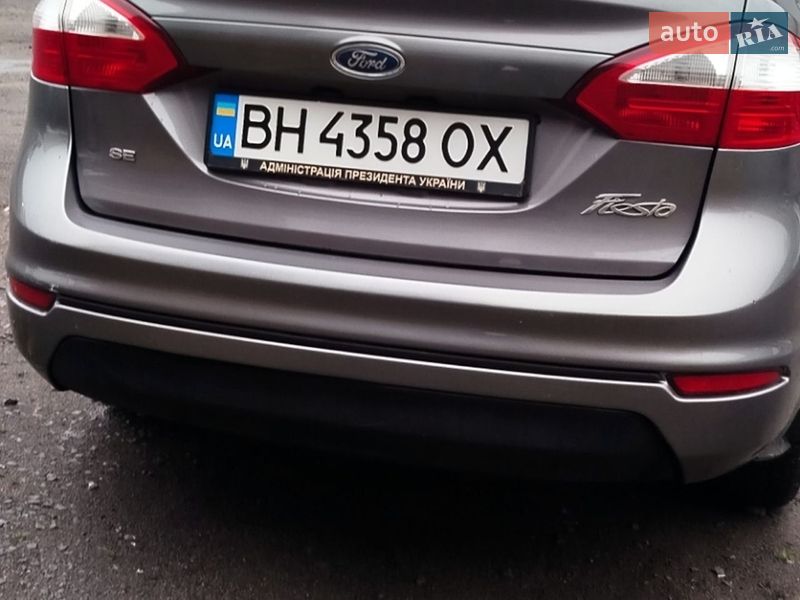 Седан Ford Fiesta 2013 в Измаиле