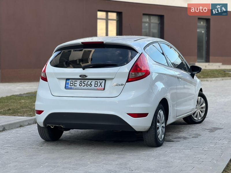 Хэтчбек Ford Fiesta 2011 в Львове