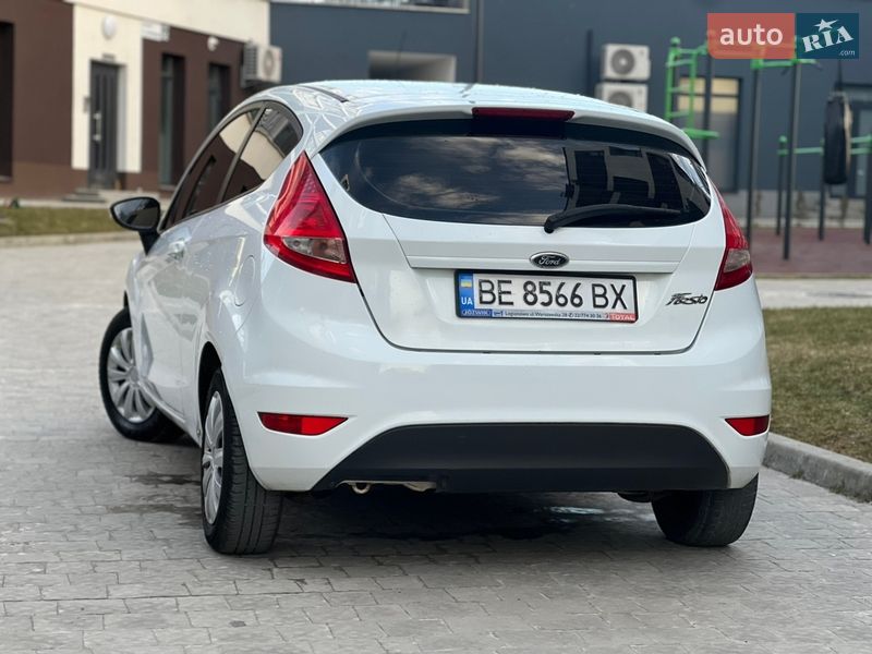 Хэтчбек Ford Fiesta 2011 в Львове