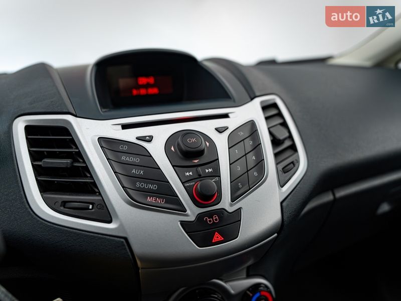 Хетчбек Ford Fiesta 2012 в Києві фото 14 Хетчбек Ford Fiesta 2012 в Києві