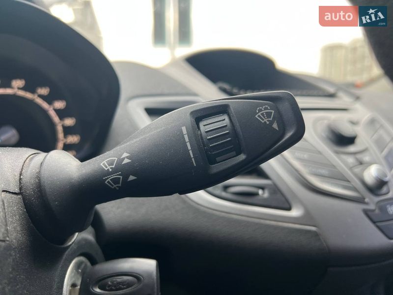 Хэтчбек Ford Fiesta 2014 в Киеве