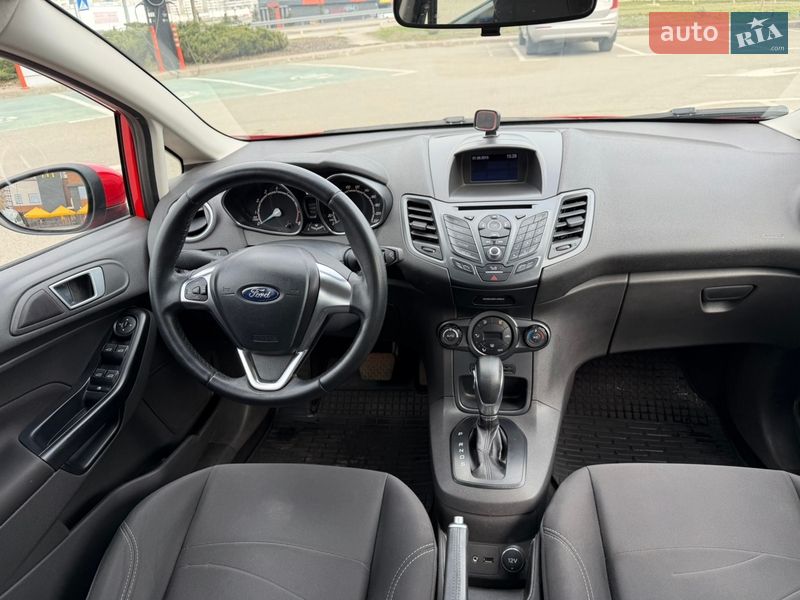 Хэтчбек Ford Fiesta 2015 в Киеве фото 15 Хэтчбек Ford Fiesta 2015 в Киеве