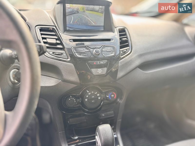 Седан Ford Fiesta 2019 в Житомире
