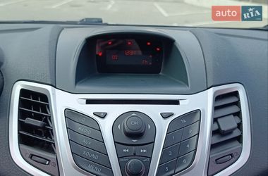 Хэтчбек Ford Fiesta 2012 в Киеве