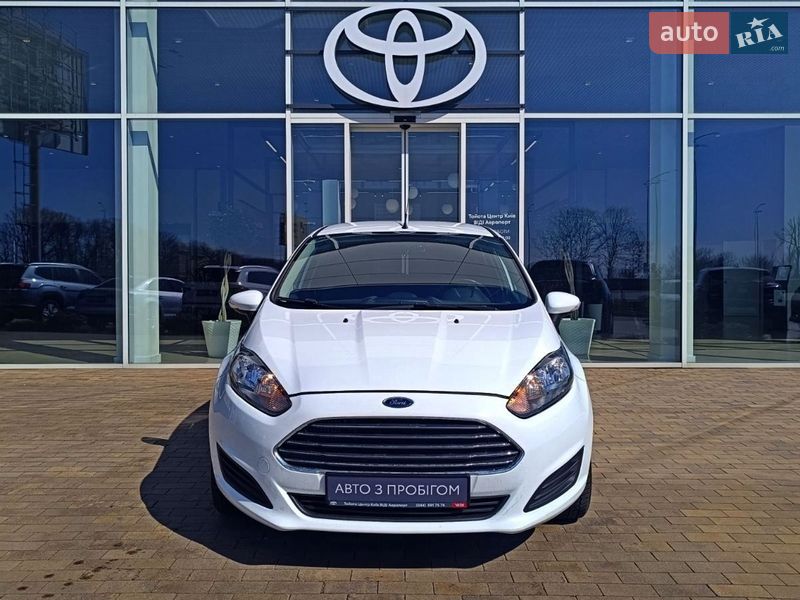 Хэтчбек Ford Fiesta 2014 в Киеве
